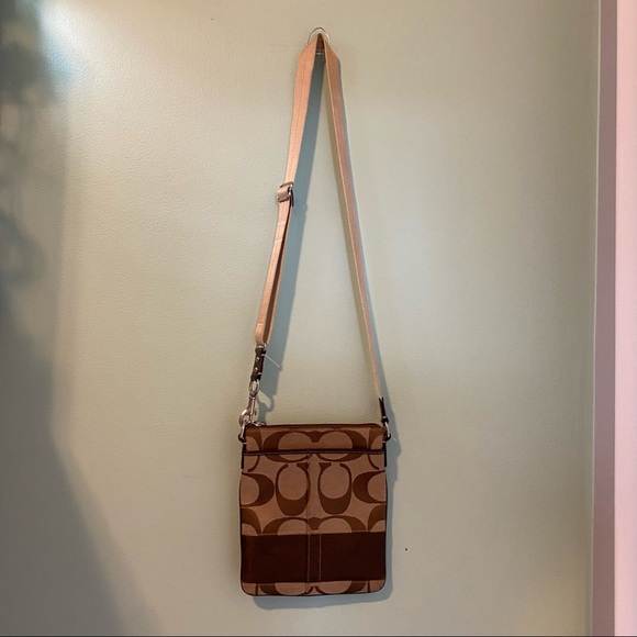 Coach Signature Crossbody Bag - Picture 2 of 7